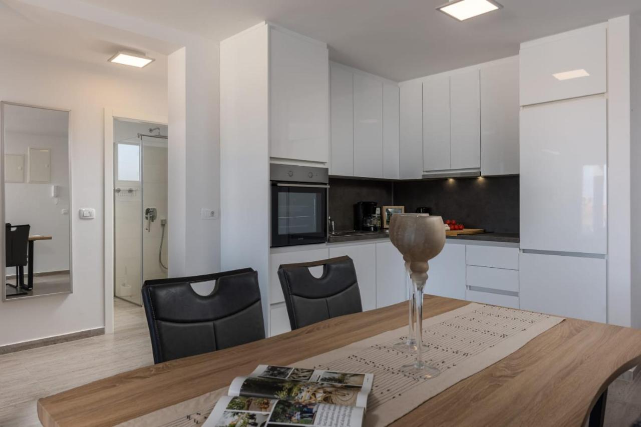 Apartments Cesare Nin Kültér fotó