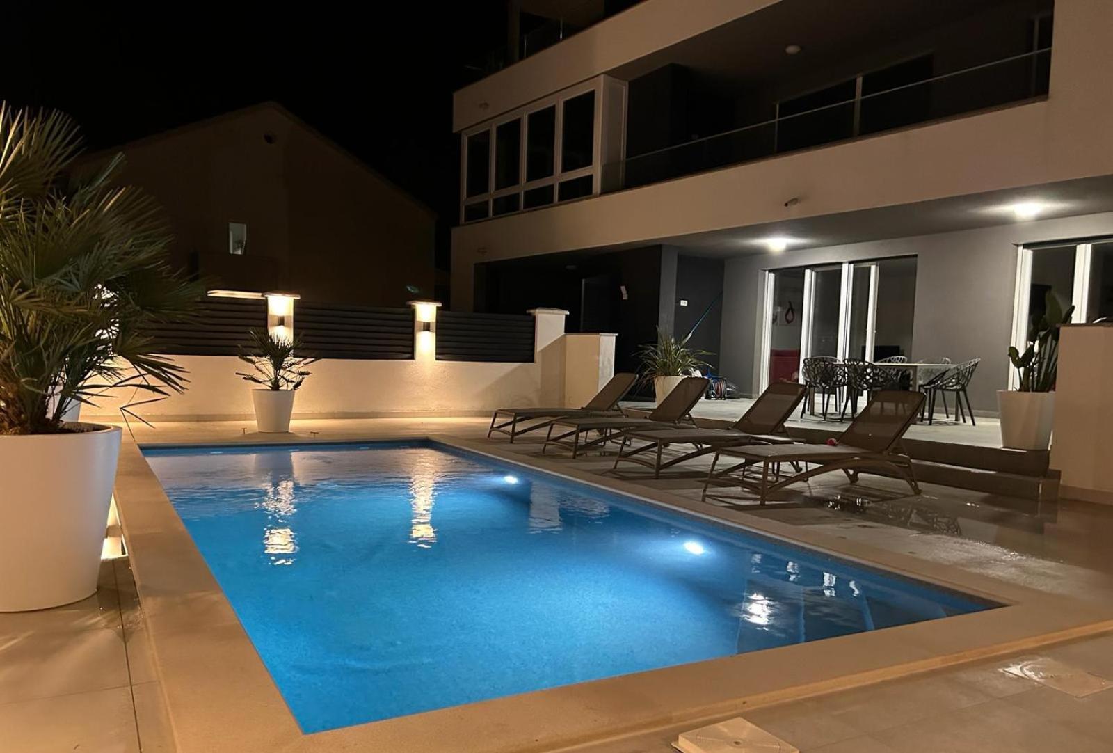Apartments Cesare Nin Kültér fotó